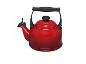 Le Creuset Fluitketel Tradition 2,1liter rood